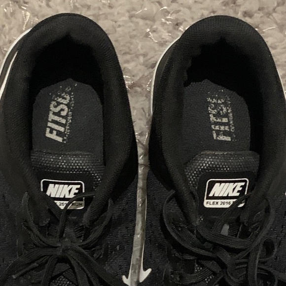 Nike ‘Flex Run’ Running Shoes - Picture 11 of 13